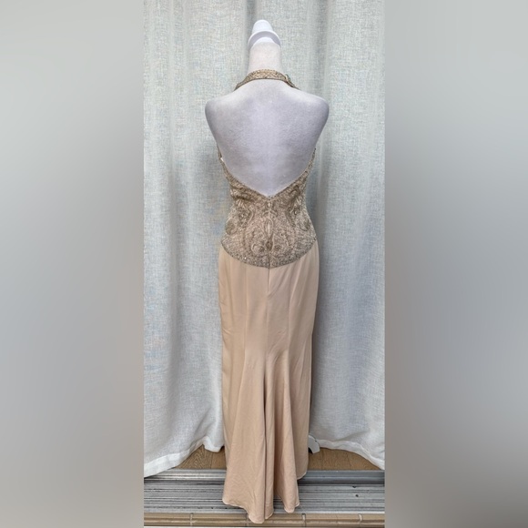 Stephen Yearick soft pink halter maxi beaded top dress - Picture 3 of 15